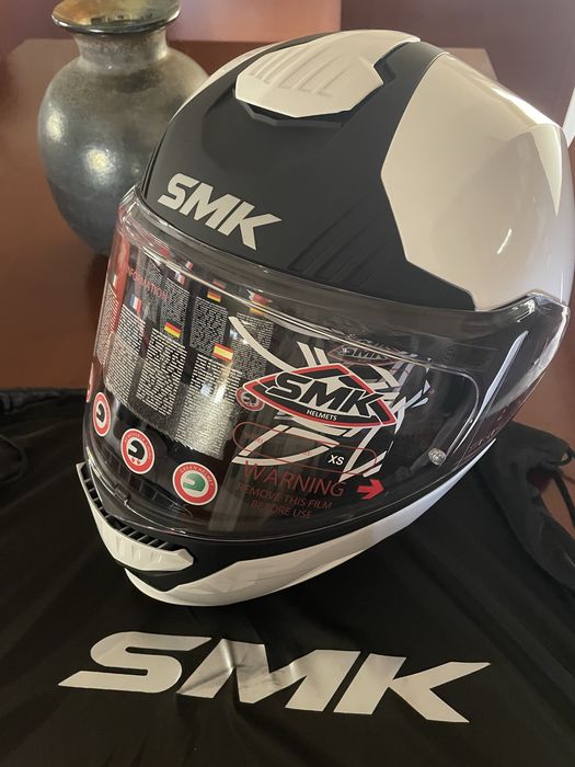 Capacete de moto SMK NOVO, a estrear