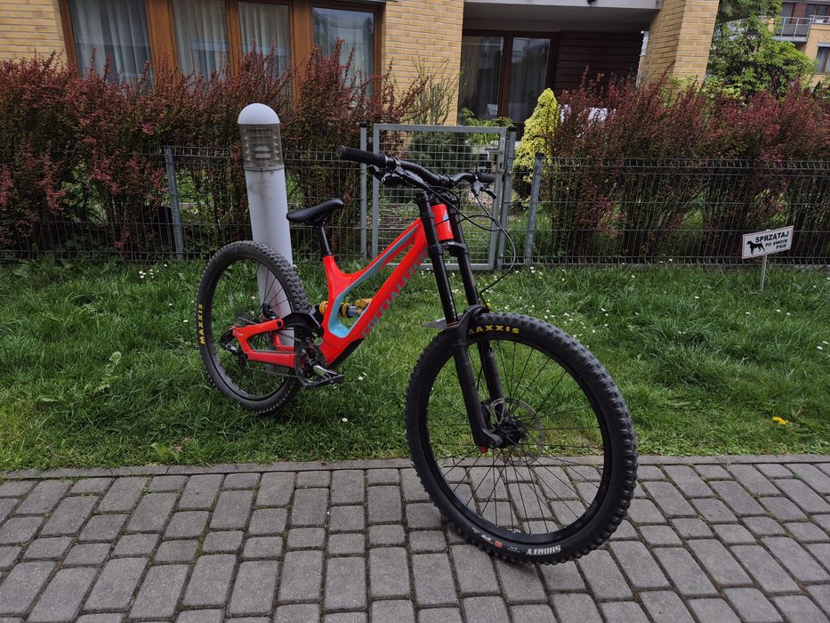 Specialized demo 8 - Carbon, rama S, 2019