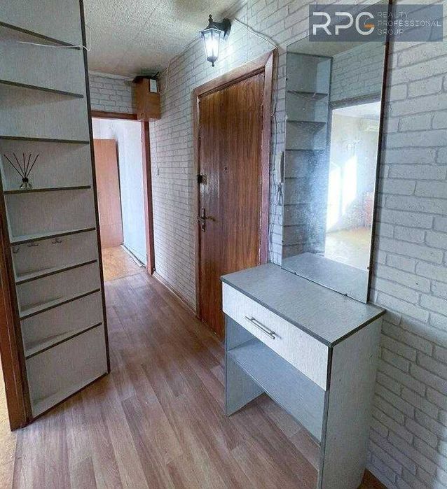 Продається 3к. квартира по вул. А.Солов'яненка,8  рк