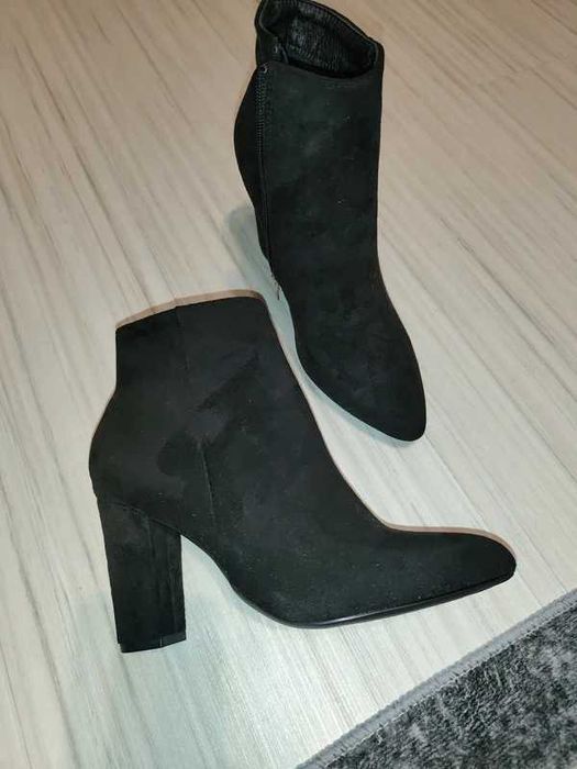 nowe bez metki buty botki damskie rozm. 39