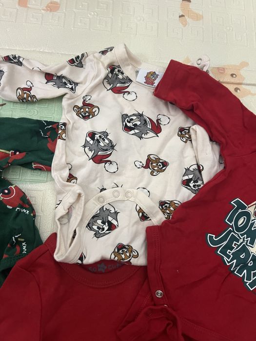 Набір новорічний боді. 0-3  хороший стан