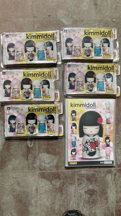 Kimmidoll caderneta e cromos