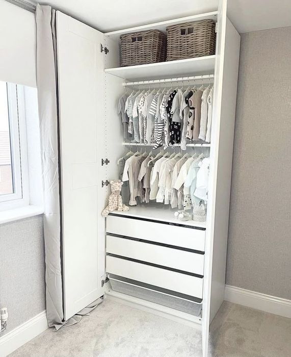 Akcesoria i paki ubran dla niemowlaka chlopca