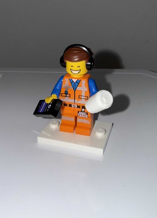 LEGO Original Minifigures Series: The LEGO Movie 1 and 2 (Minifigures)64751276880258124