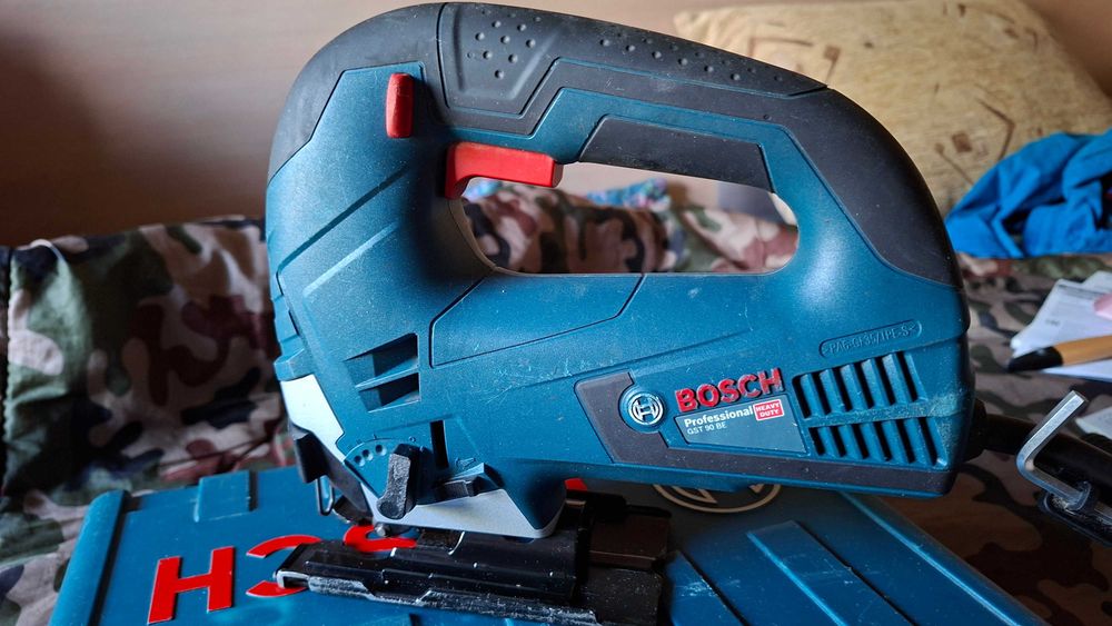 Wyrzynarka Bosch GST 90BE