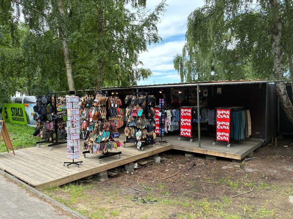 Sprzedam sklep na półwyspie helskim Chałupy 72m2 w zabudowie kontenerowej