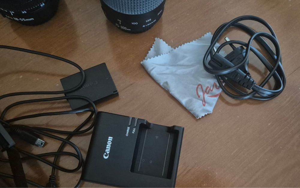 Maquina fotografica canon 1200d