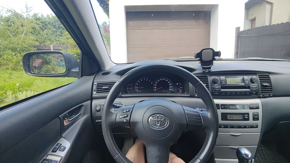 Toyota Corolla e12