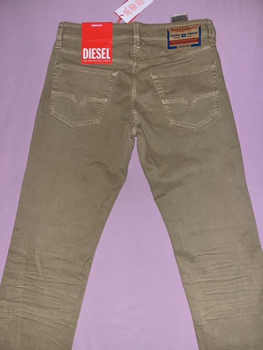 Wyprzedaż spodnie męskie Diesel.