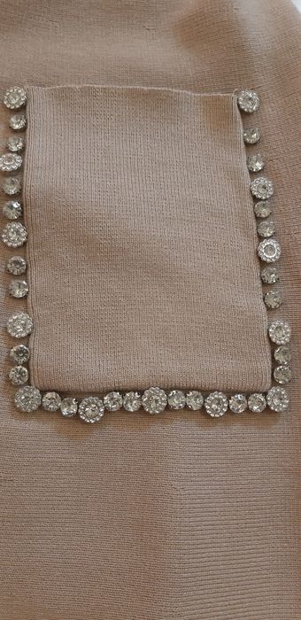 Продам святковий костюм р. М