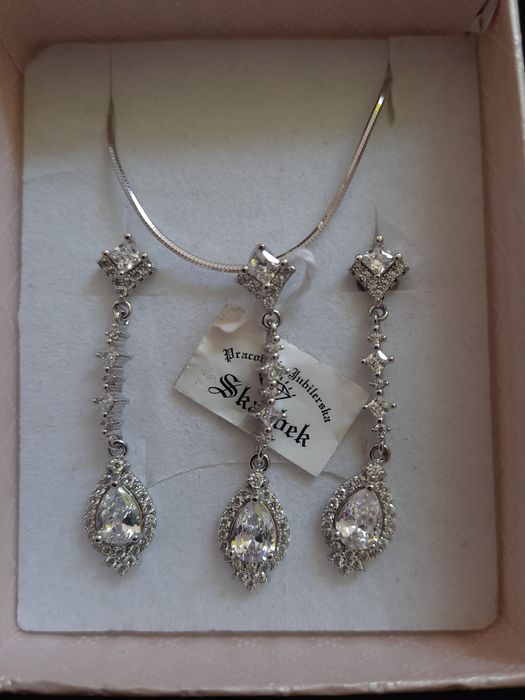 Zestaw biżuterii kolczyki+zawieszka+łańcuszek