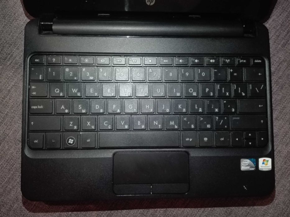 Нетбук HP mini 110