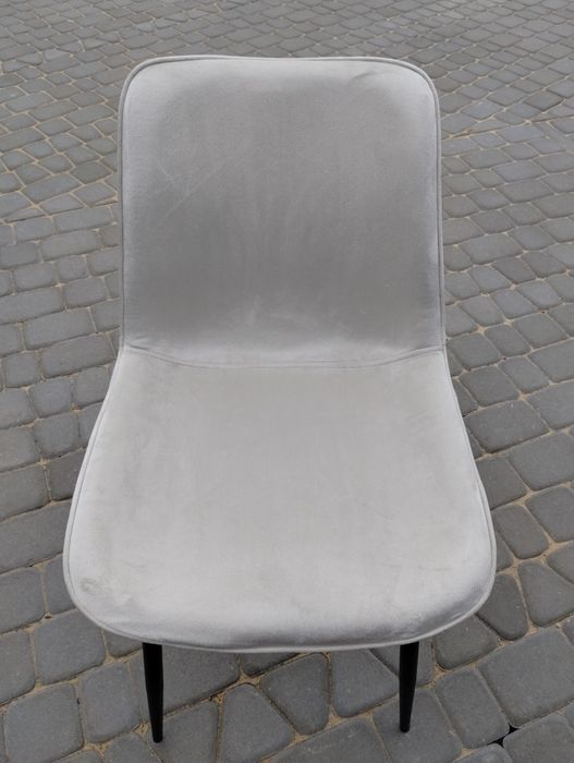 krzesła do salonu,pokoju -nieużywane