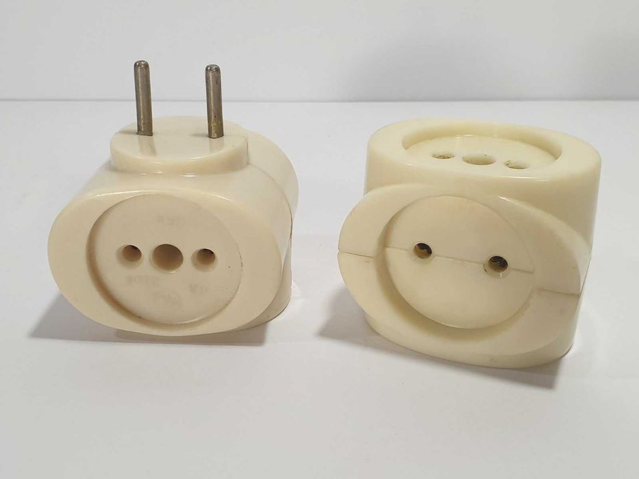 Тройники СССР 250В 6 А ( Одним лотом , цена за 2 шт )