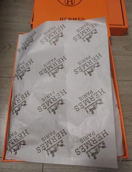 Шльопанці,Сандалі Hermes