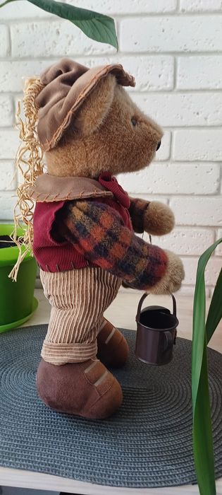 Большой коллекционный плюшевый медведь
