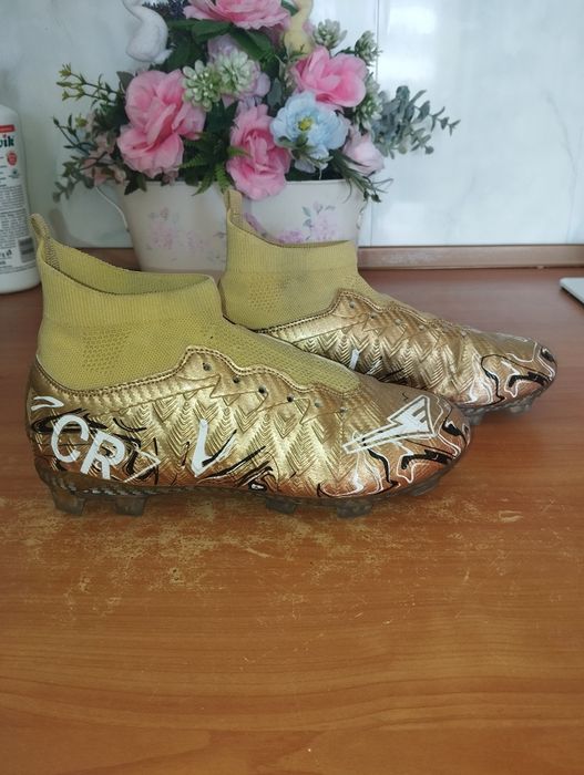 Okazja Chłopięce Buty korki do nożnej.