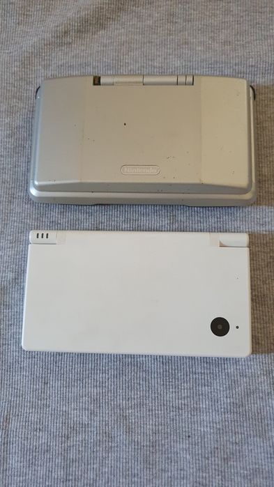 Nintendo DSi + Nintendo DS Fat