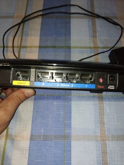 Роутер Linksys Cisco wrt320n