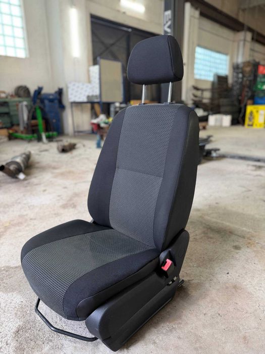 Сидіння Спрінтер 906 пасажирське одинарне Sprinter розборка Крафтер