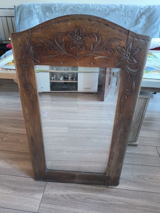 Sprzedam lustro antyk lata 70  XXwiek wysokość 95cm szerokość 55cm