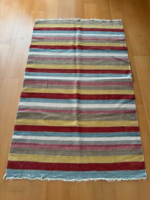 tapete kilim padrão de riscas horizontais
