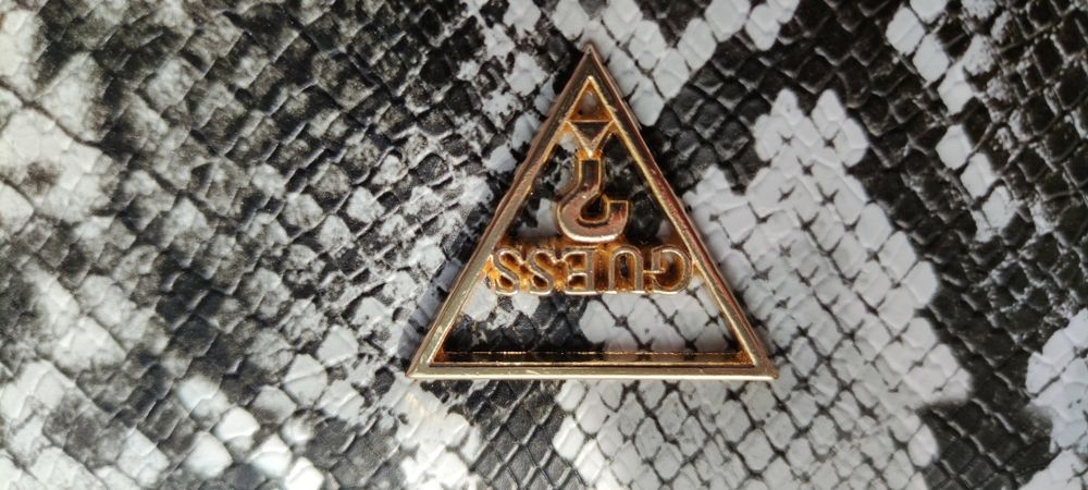 Nowy piękny portfel damski Guess