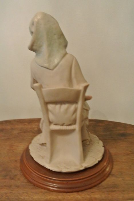 3 Estatuetas de Marfinite (conj. Mães)