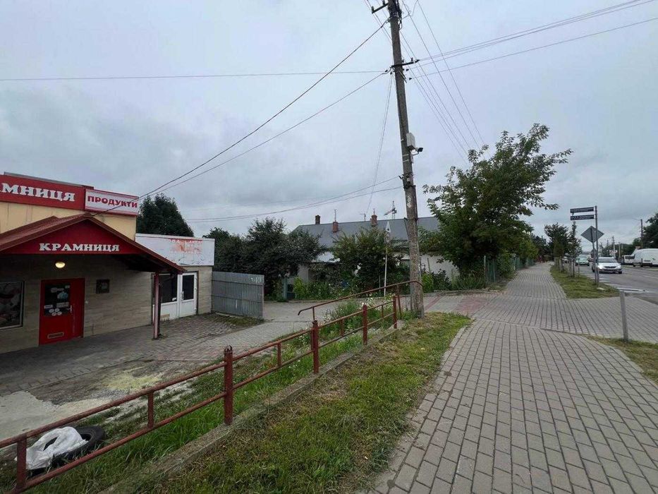 окрема будівля під магазин чи піцерію (чи ін.вид).Винники вул.Галицька