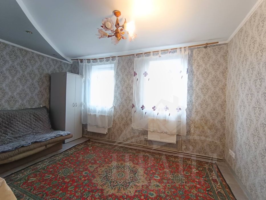 Продам 1/2 будинку на Хіммістечку