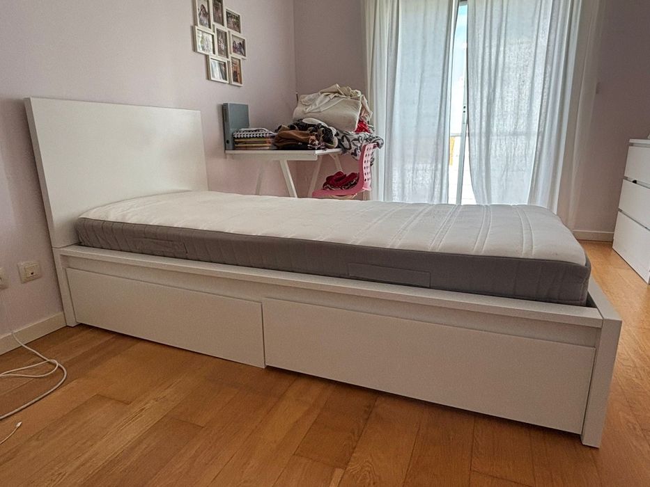 Cama de solteiro MALM IKEA 90x200 cm