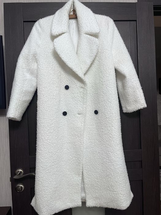 Продам двобортне пальто