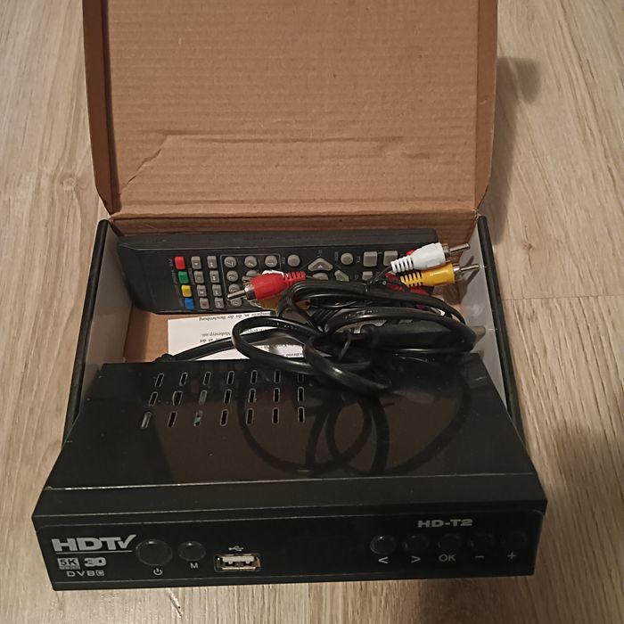 Dekoder Tuner MPEG4 DVB-T2