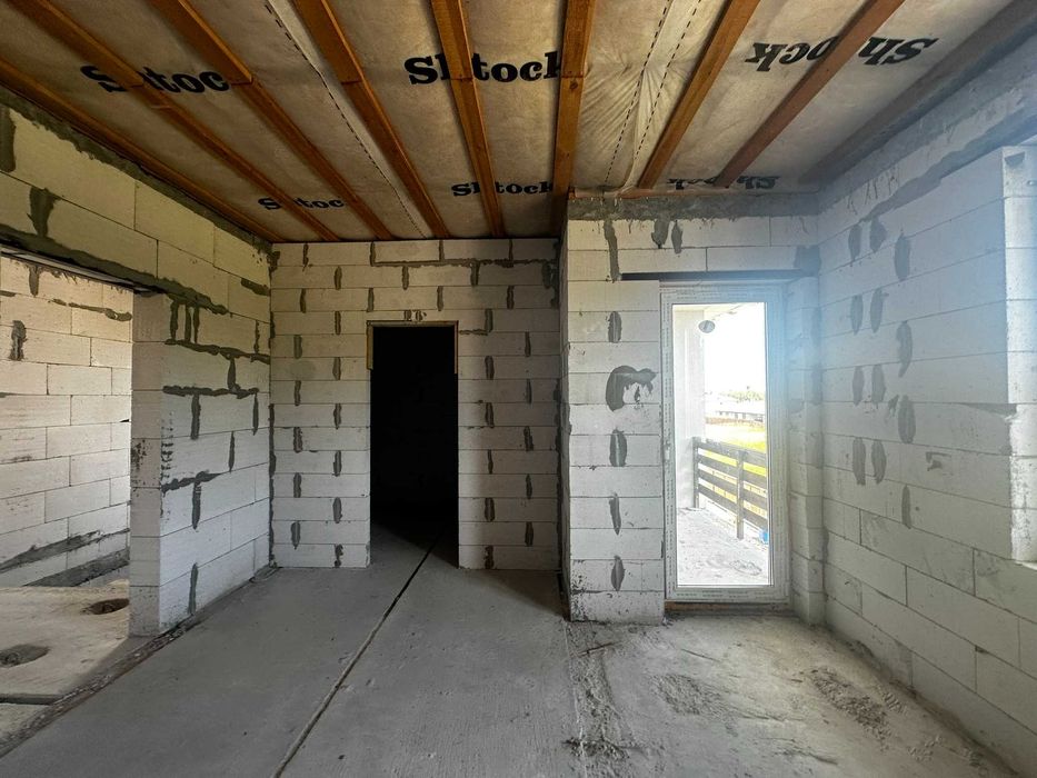 Дуплекс з великою ділянкою в Бучі