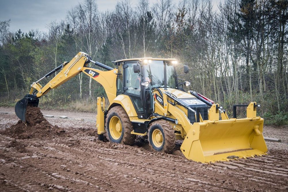 Аренда экскаватора. Услуги экскаватора. JCB 3CX, JCB 4CX, HIDROMEK 102B, CAT 432F CAT 428F