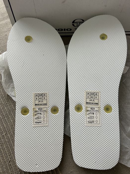 Вʼєтнамки Sergio Tacchini р.42