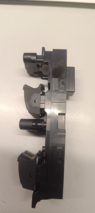 Módulo de comando de vidros eléctricos e fecho  central  Passat 1 J4 959 857 D
