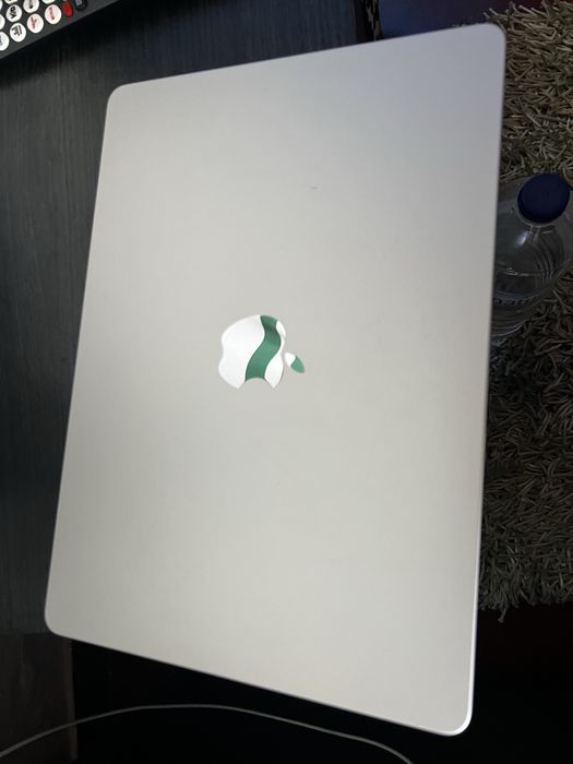 Macbook m2 2022 completamente novo