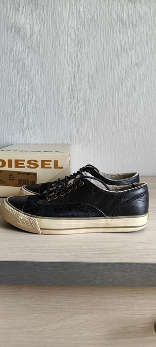 Жіночі кеди diesel