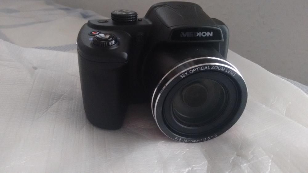 MADE IN GERMANY Фотокамера MEDION P44029 зум 35х, 20 Мп из Герман