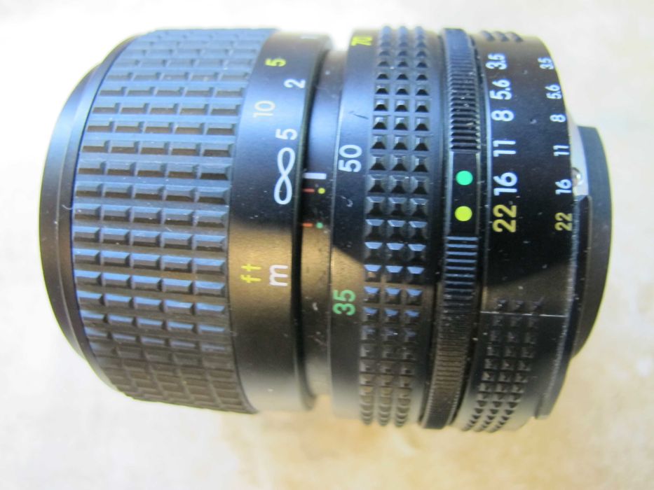 Nikon AF Nikkor 35-70/3.3-4.5