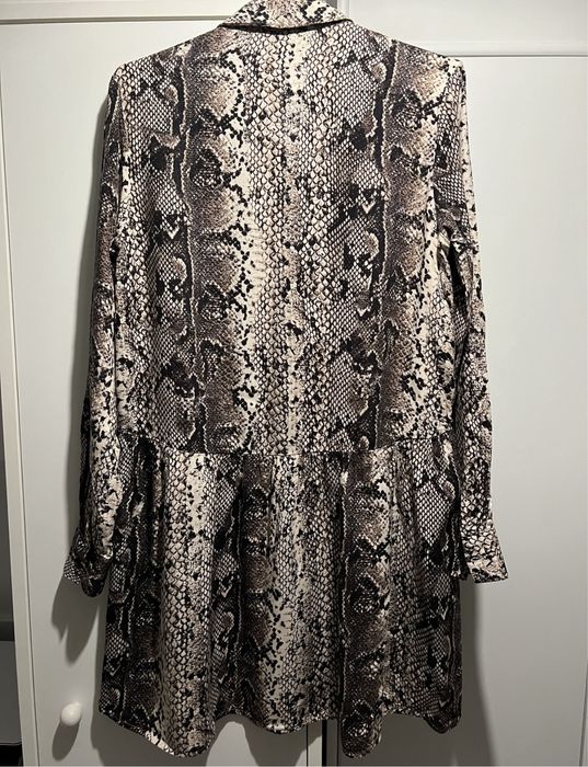 Sukienka damska Stradivarius