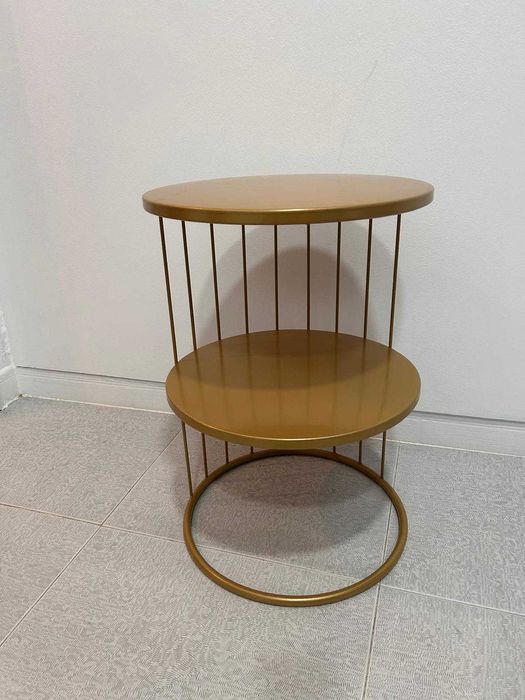 Mesa de apoio de sala