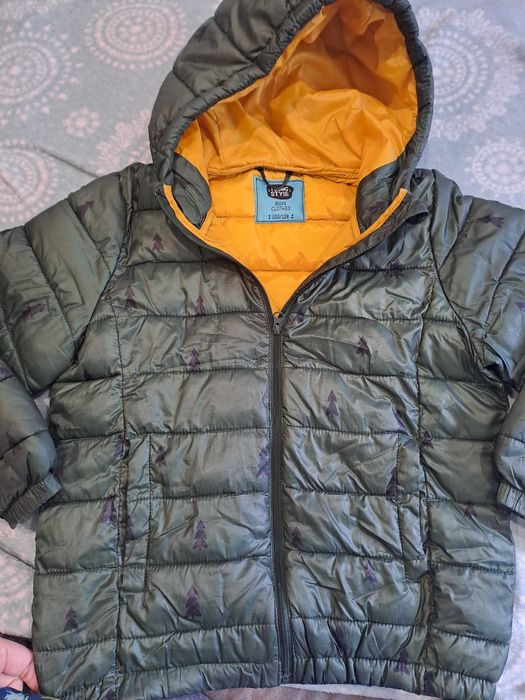 Kurtka wiosna jesien rozmiar 122/128