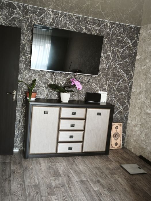 Продам 2х.к  кв 5/5эт дома в центре