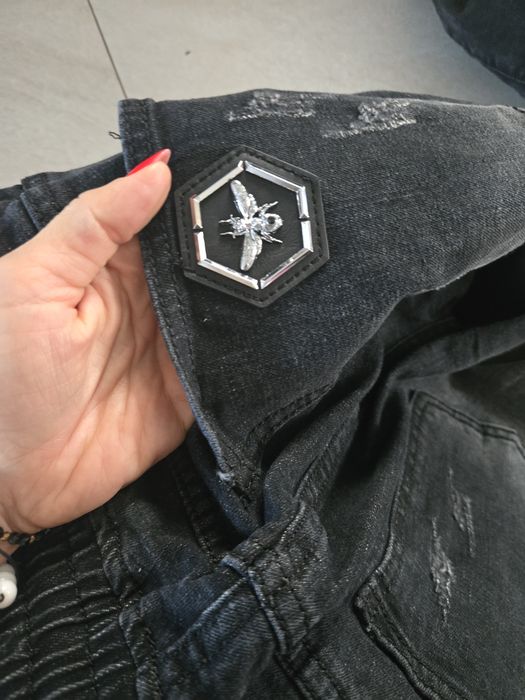 Jeansy czarne ze ściągaczem r L