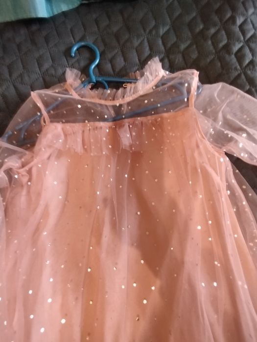 Святкова сукня для красуні 134 р