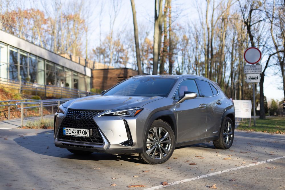 Lexus UX 2021 250h f sport  (FL)