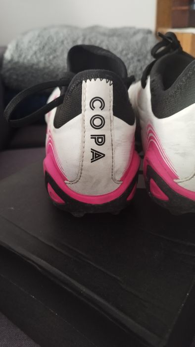 Churrasqueiras Adidas copa 42