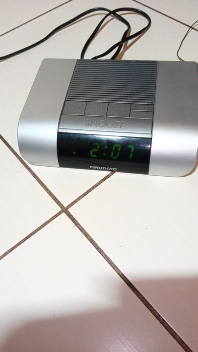 Radio budzik Grundig